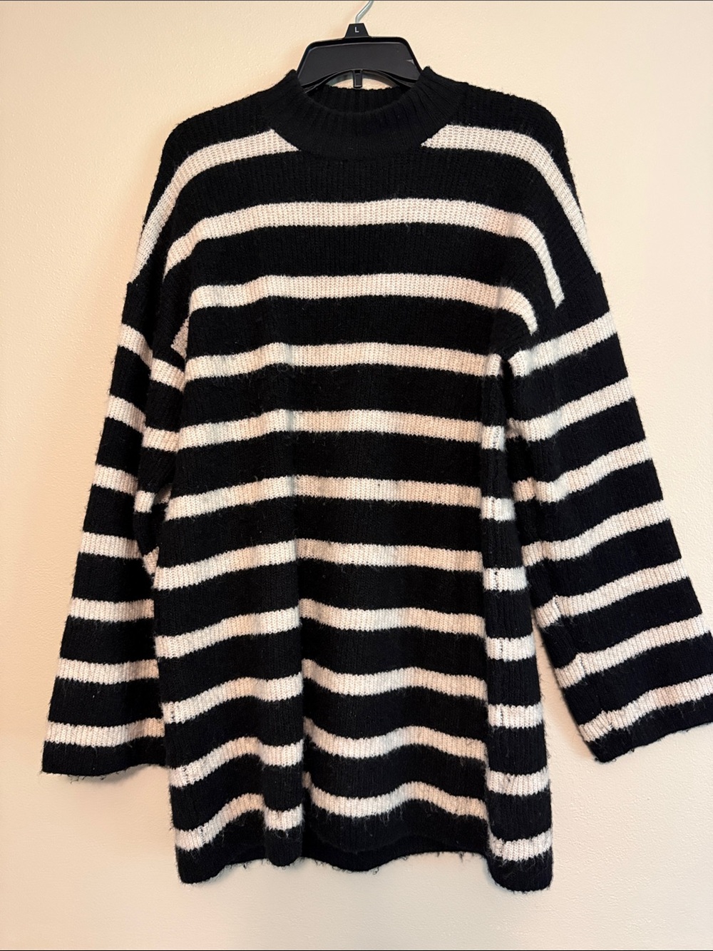 H&M Black and White Striped oversized Crewneck Sweater with wide sleeves